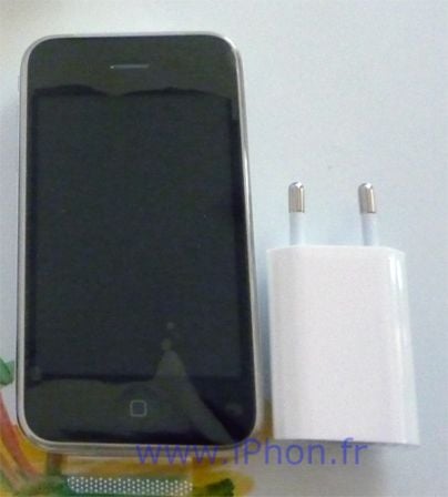 chargeur-iphone-3GS-4.jpg