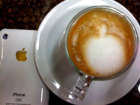 cafe-iphone.jpg, avr. 2010 cafe-iphone.jpg