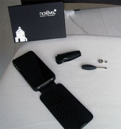 etui-noreve-iphone-4-1.jpg, août 2010 etui-noreve-iphone-4-1.jpg