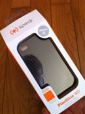 speck-pixelskin-hd-iphone-1.jpg