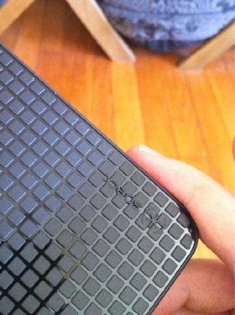 speck-pixelskin-hd-iphone-4.jpg