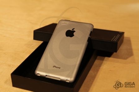 iphone-5-prototype-2.jpg