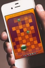 free iPhone app The Famous Game
