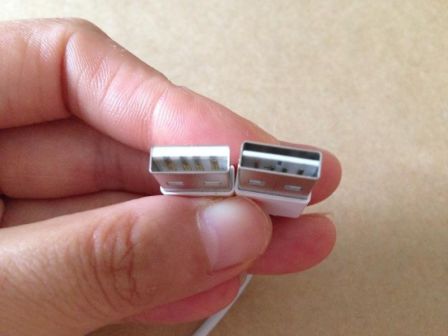 lightning-usb-reversible.jpg, 2011 lightning-usb-reversible.jpg