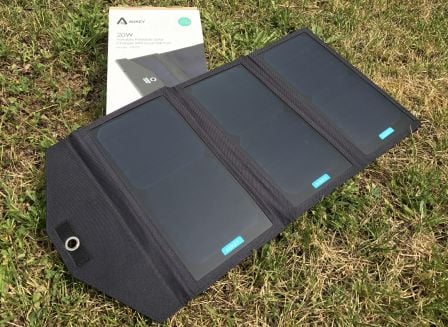 test-avis-panneau-solaire-iphone-aukey-8.jpg
