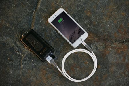 Scosche-cables-lightning-et-micro-USB-pour-iphone-ipad-002.jpg