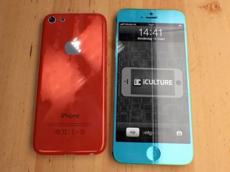 concept-rode-inch-budget-iphone-naast-blauwe-inch-iphone.jpg