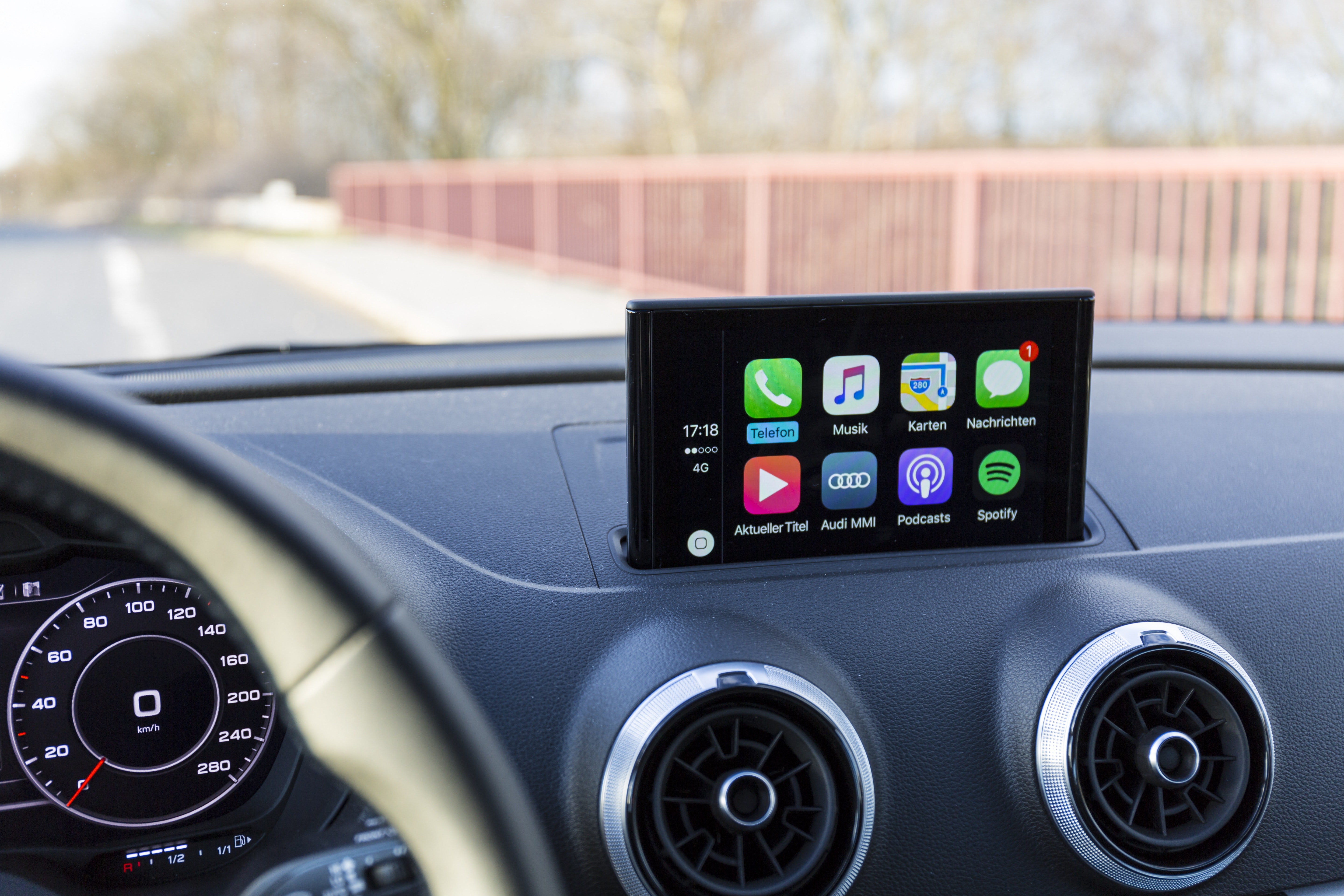 Smartphone en voiture : CarPlay et Android Auto désormais largement  utilisés et appréciés (étude US)