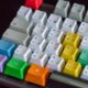 touches macOS clavier couleurs