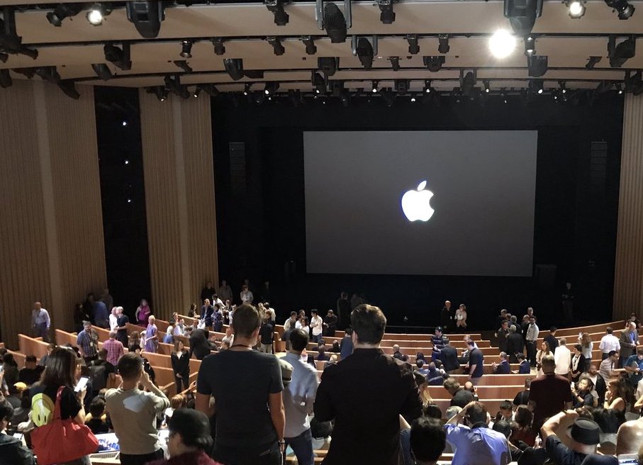 Apple Steve Jobs Theater