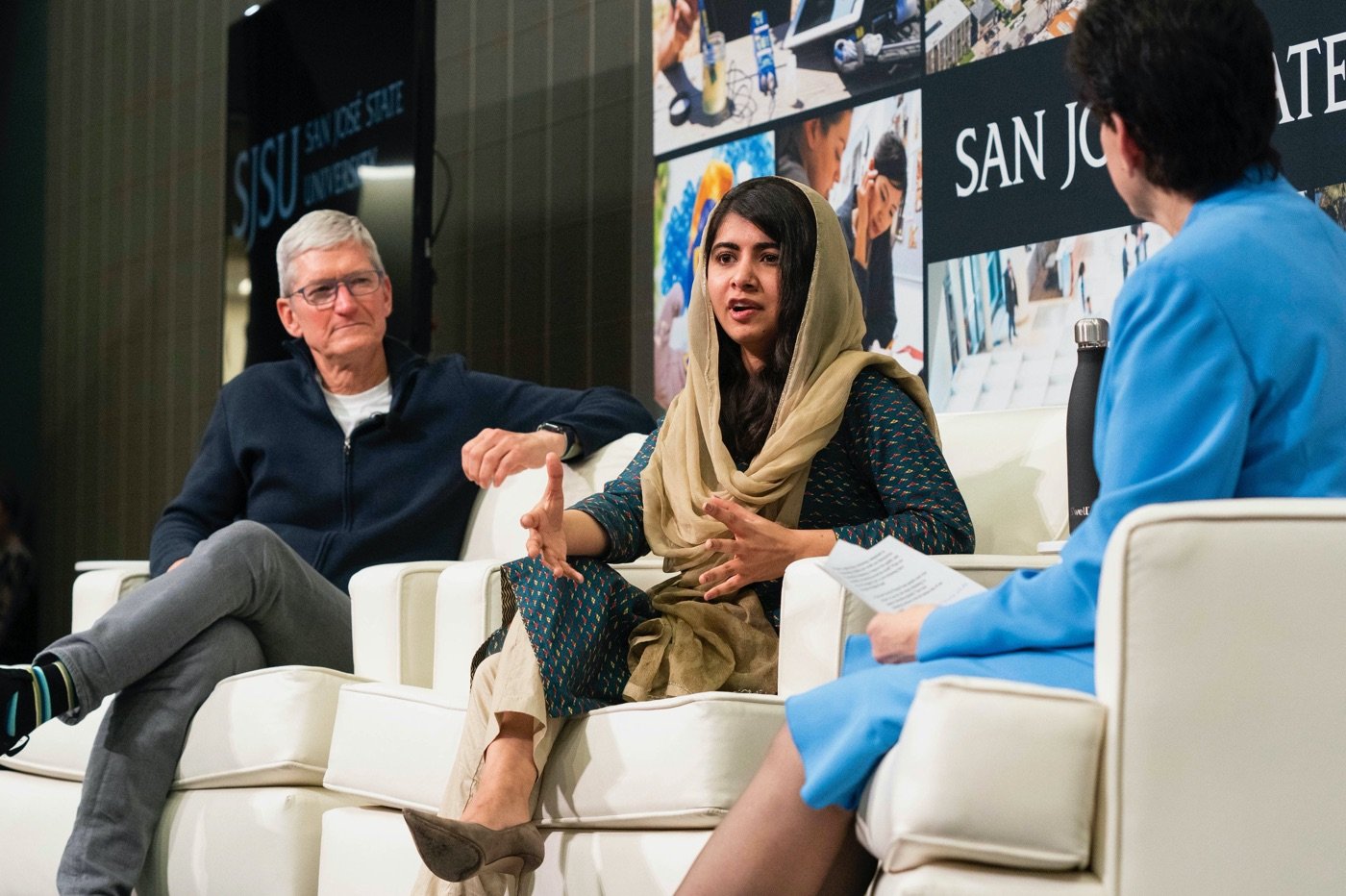 Conférence avec Tim Cook