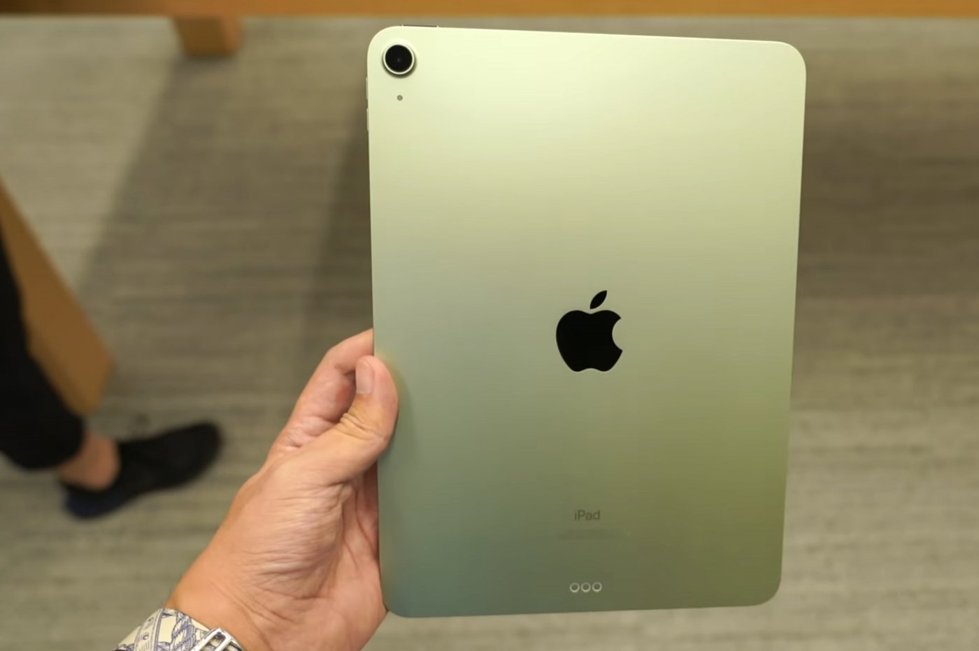 Vidéo : première prise en main de l'iPad Air (quatrième génération)
