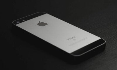 iPhone 5s noir et blanc