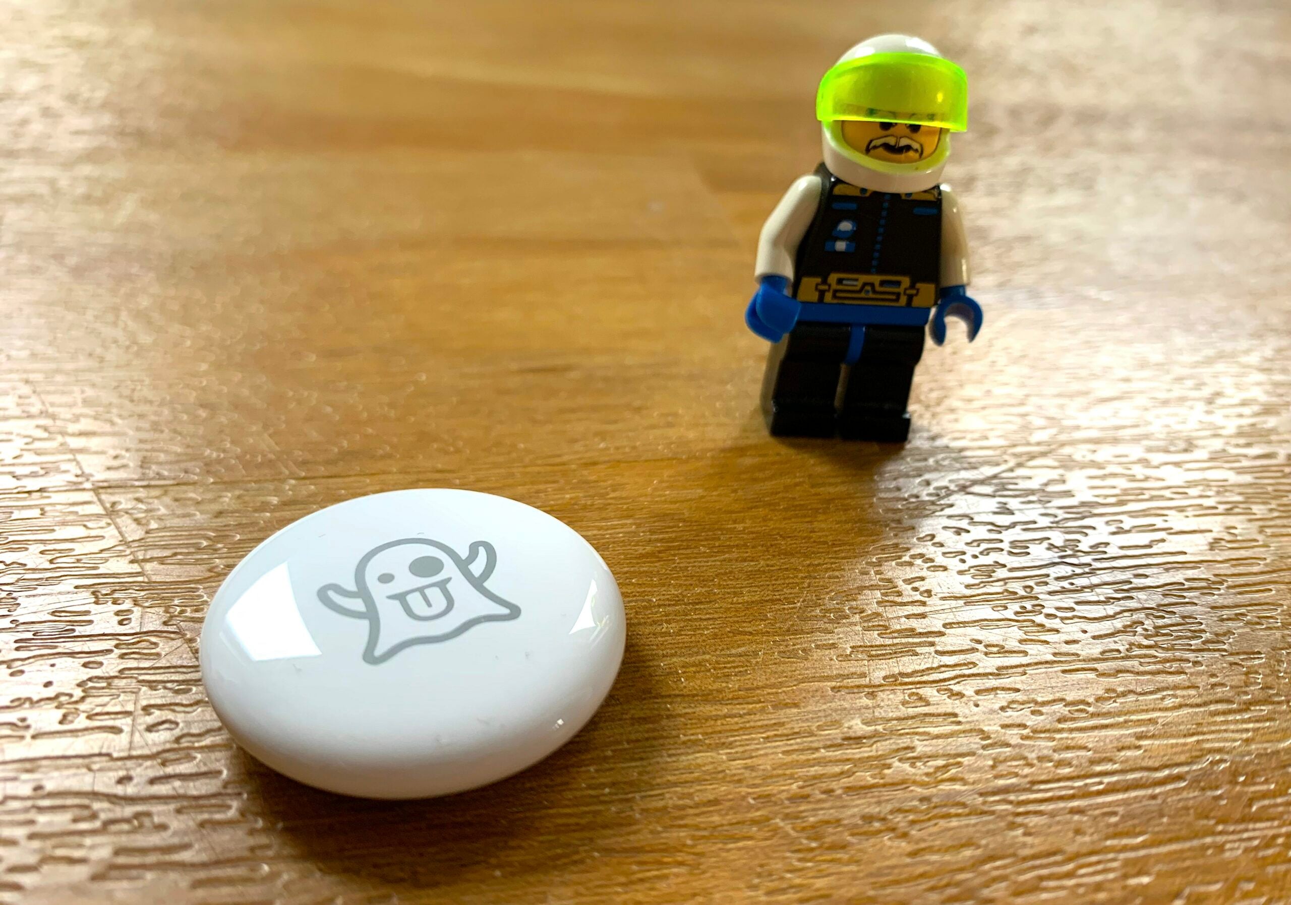 Apple AirTag et Lego