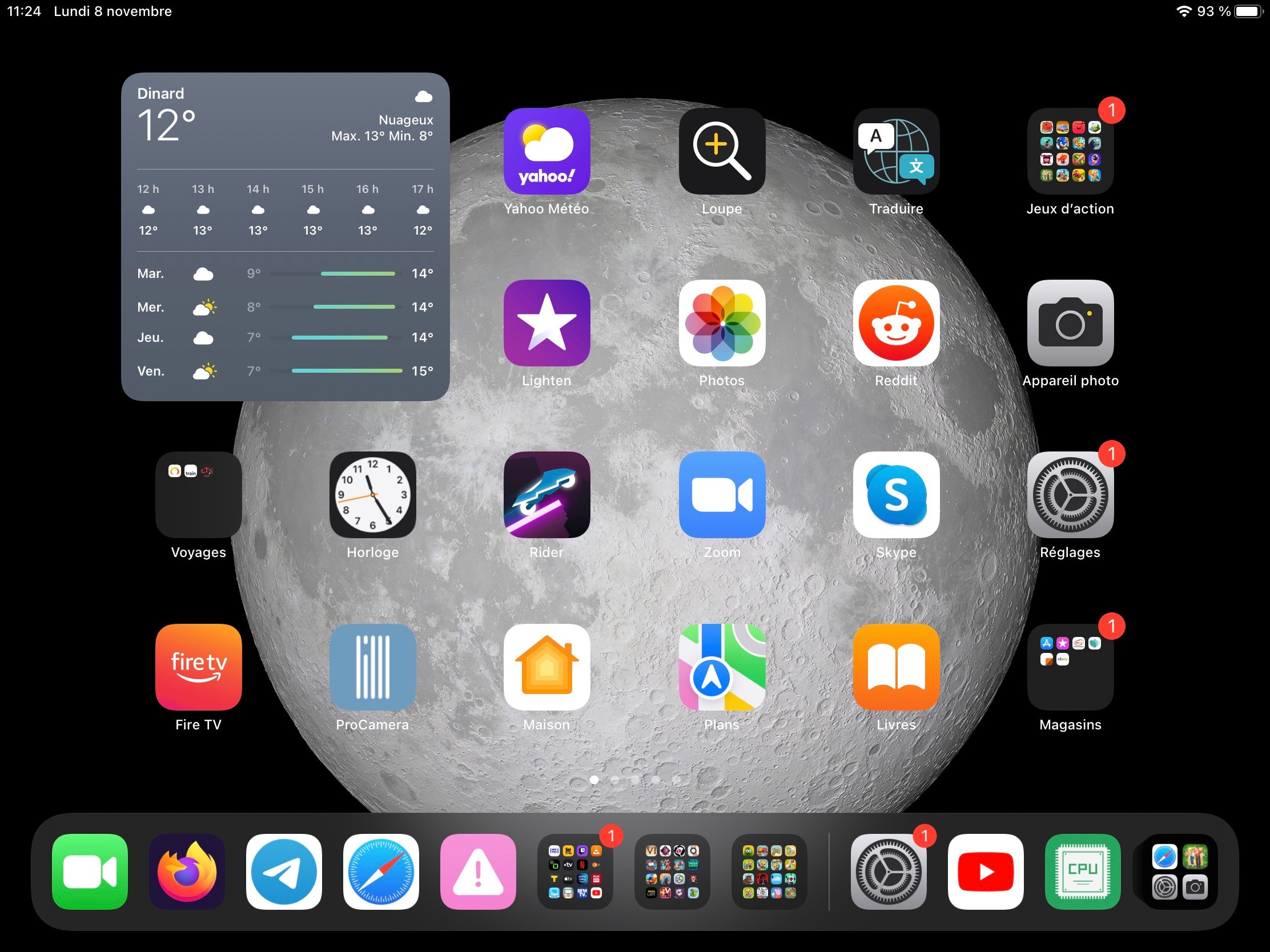 Large iPadOS icon size with widget
