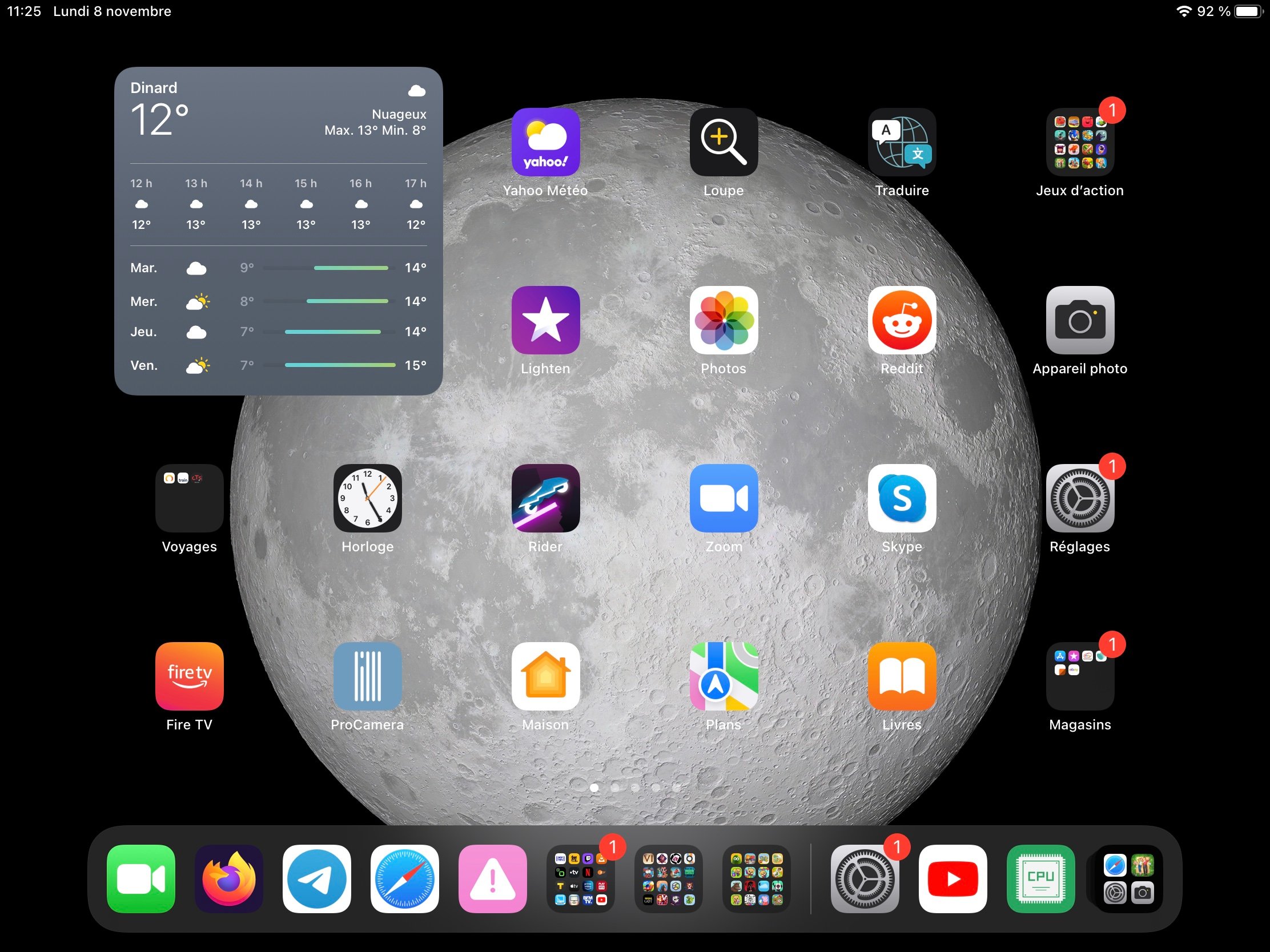 Small iPadOS icon size with widget
