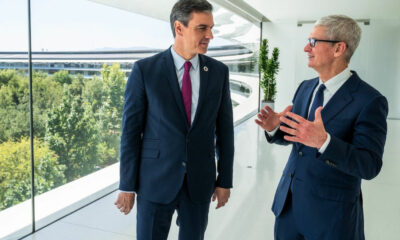 Pedro Sanchez Tim Cook
