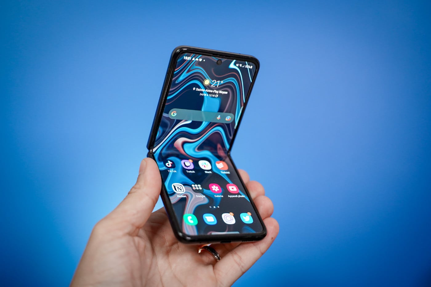 Samsung Galaxy Z Flip 3