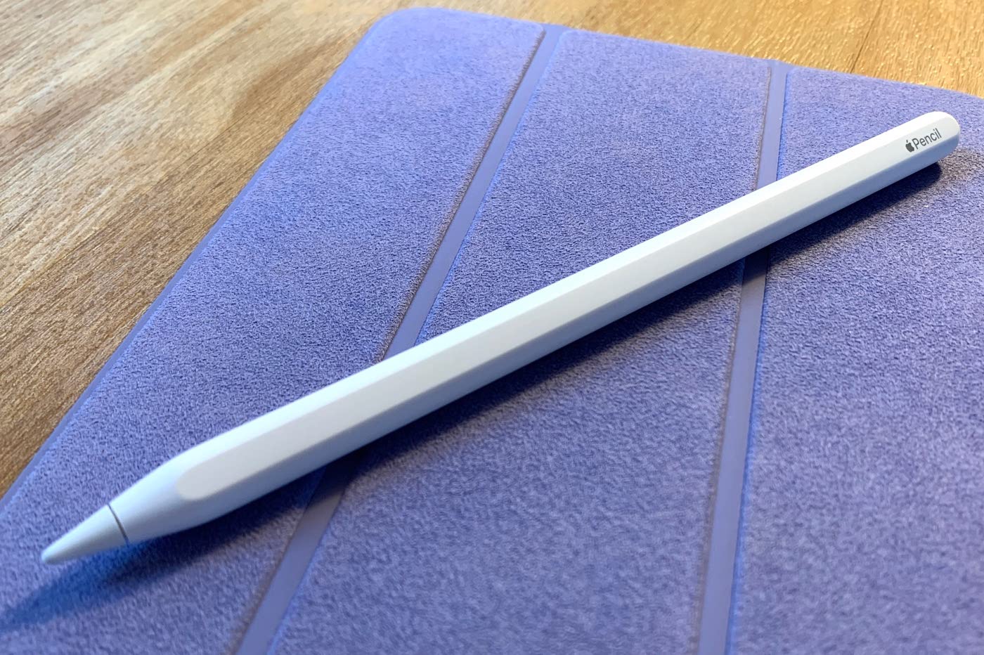 Apple Pencil 2 sur cover iPad mini
