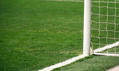 Terrain football et but