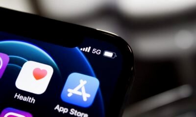 Icône App Store et indication 5G sur écran d'iPhone