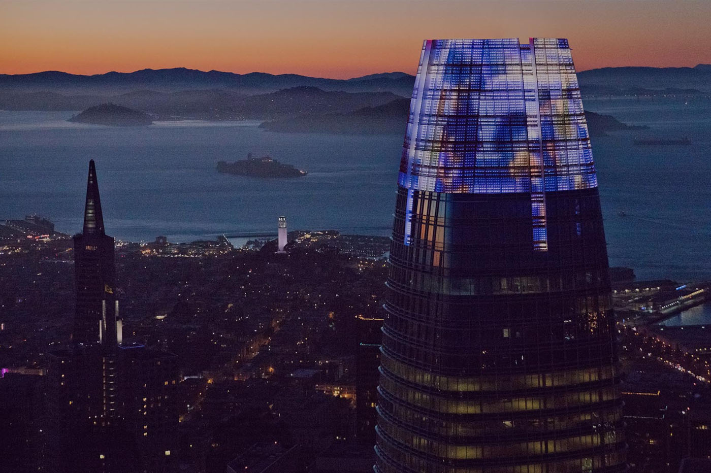 Salesforce Tower