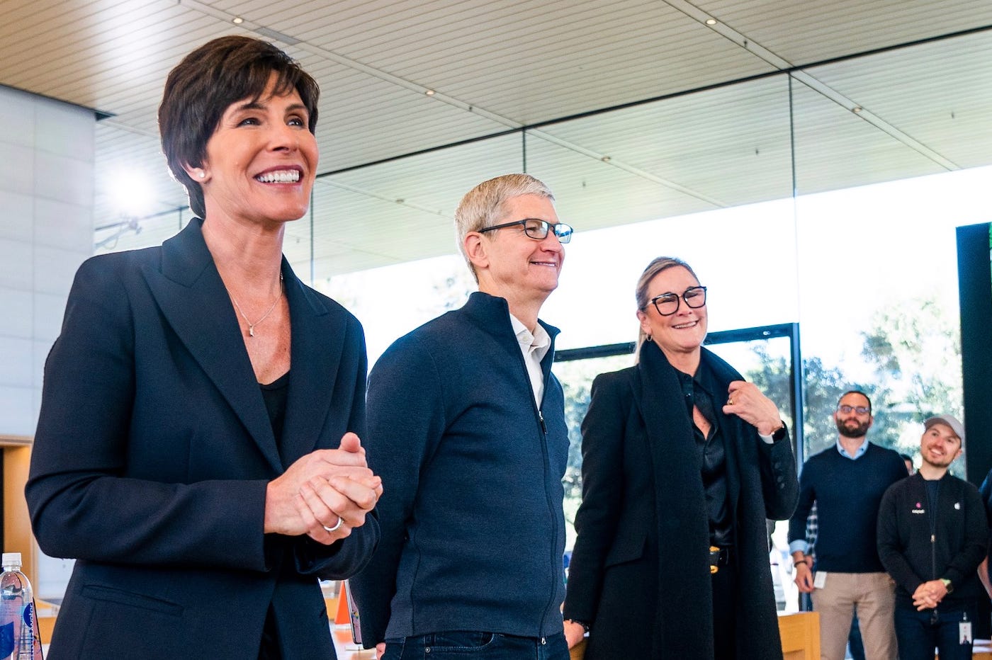 Deirdre O’Brien Tim Cook