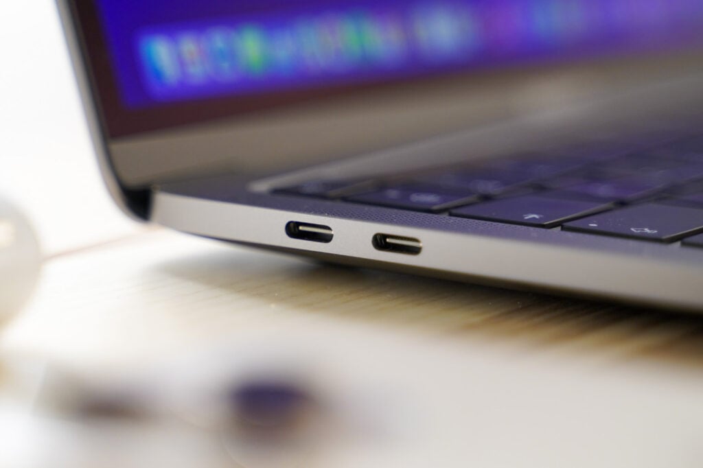 MacBook Pro M2