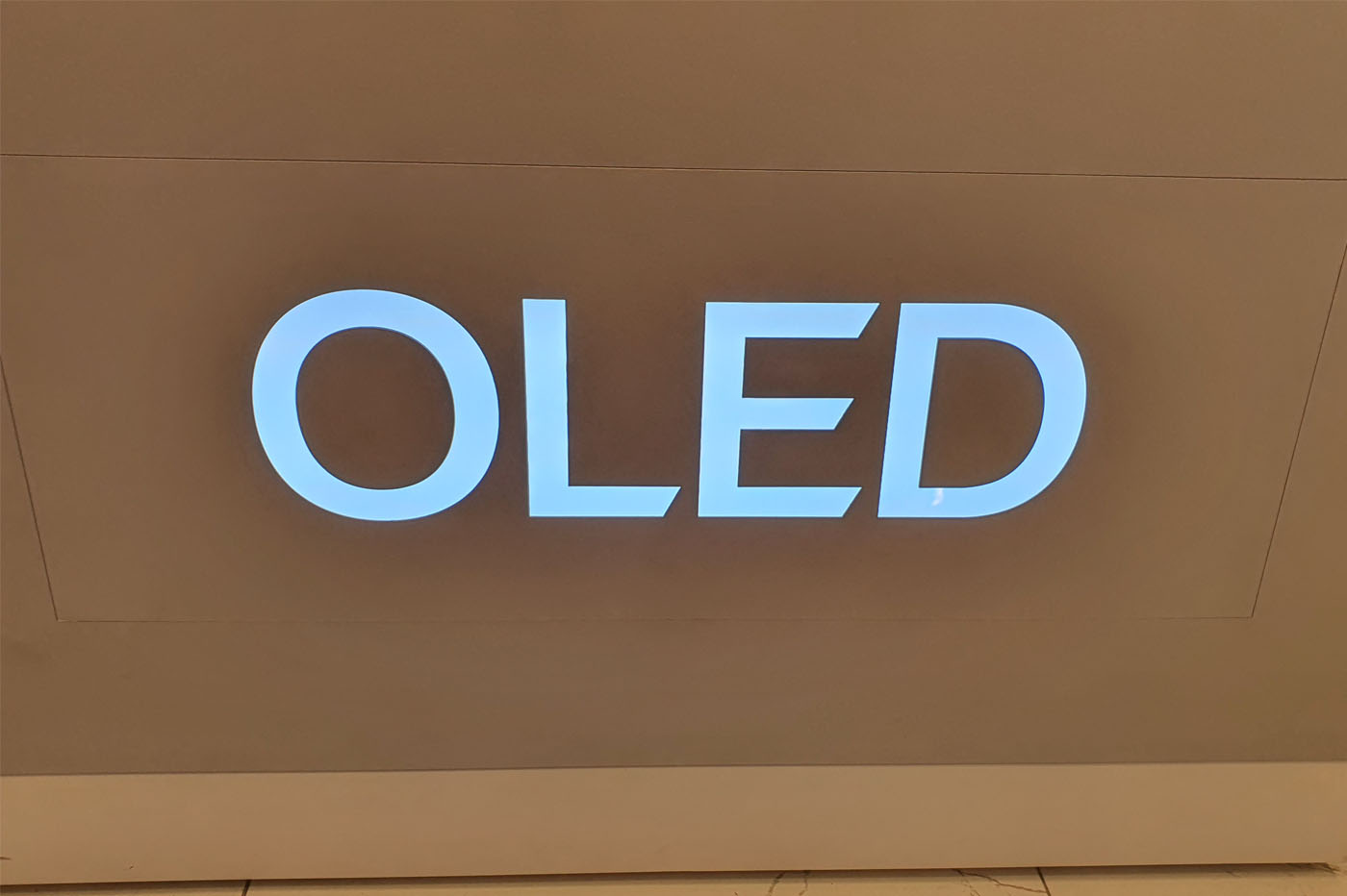 OLED