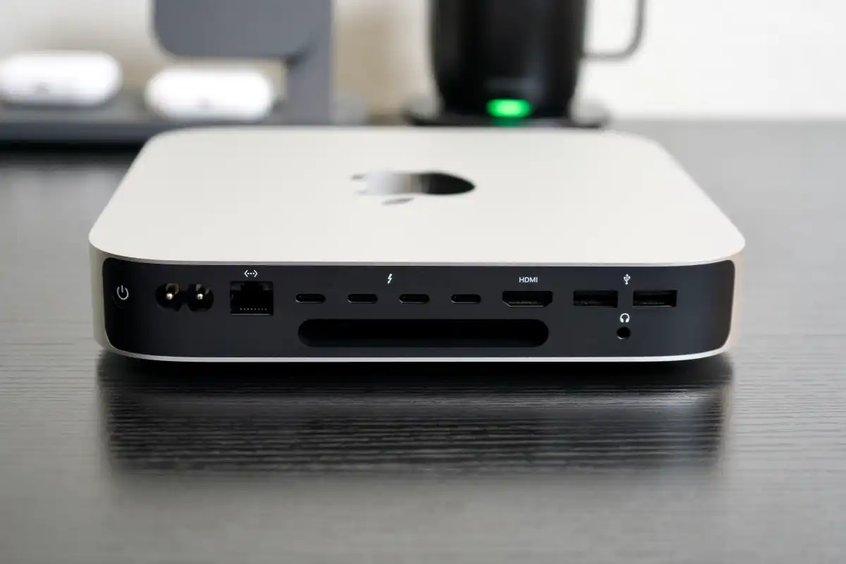 Mac mini M2