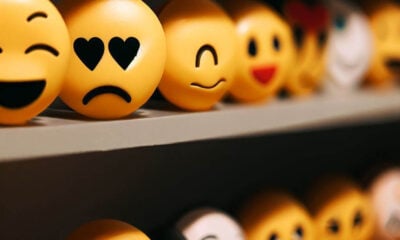 emoj ios