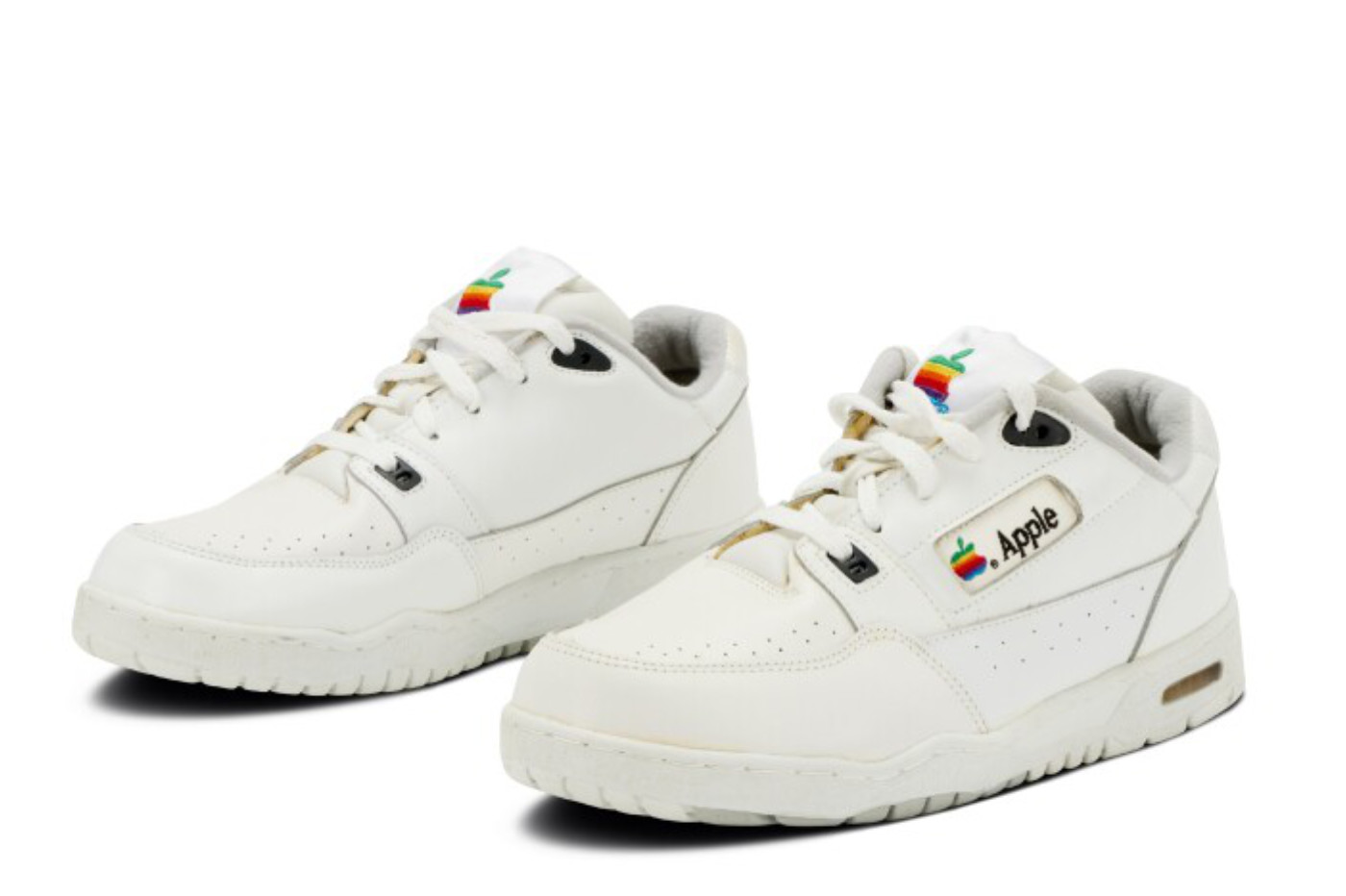 apple-sneakers
