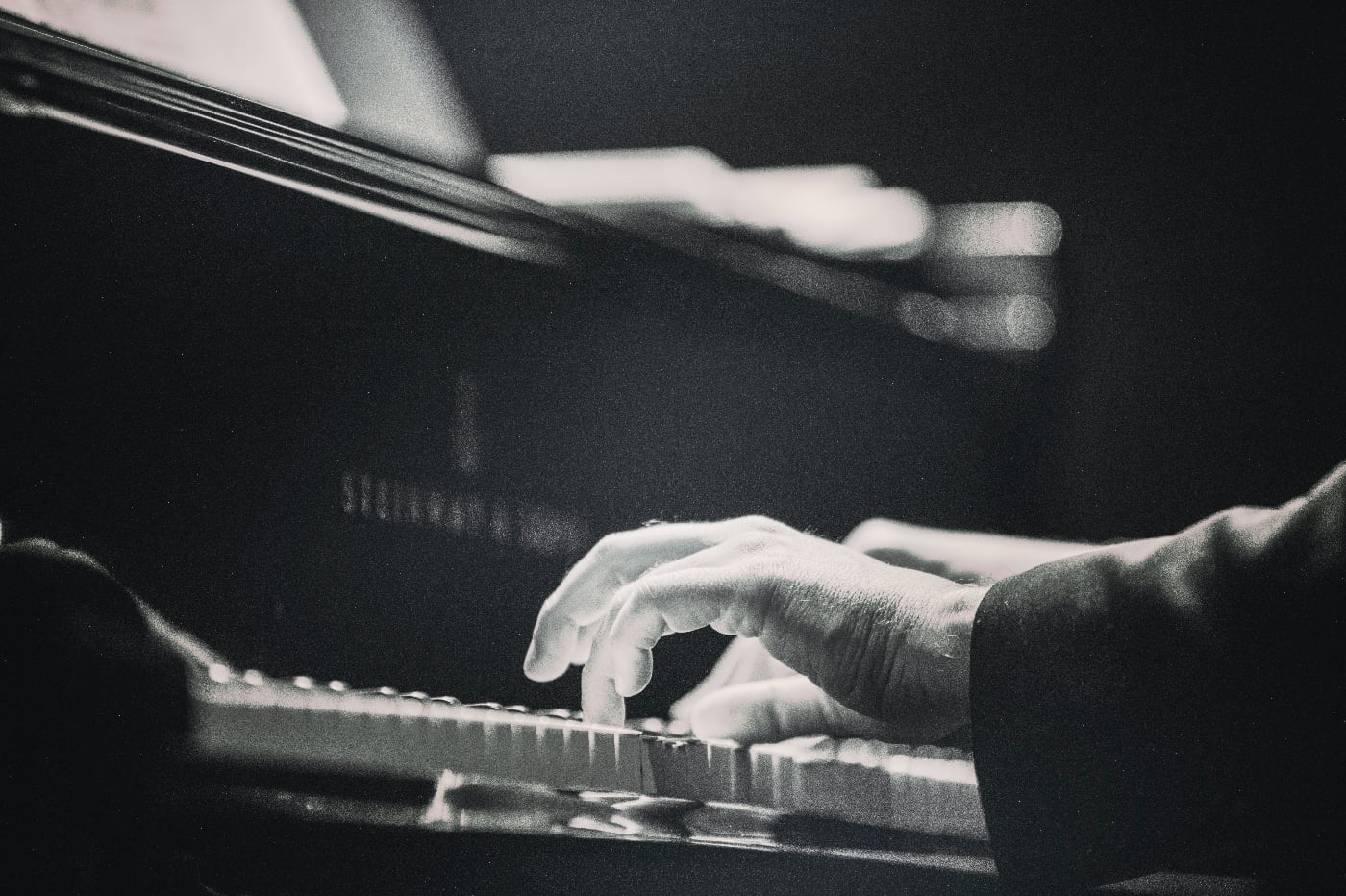 Piano - Apple Music Classical Rachète Bis Records