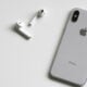 iPhone X AirPods