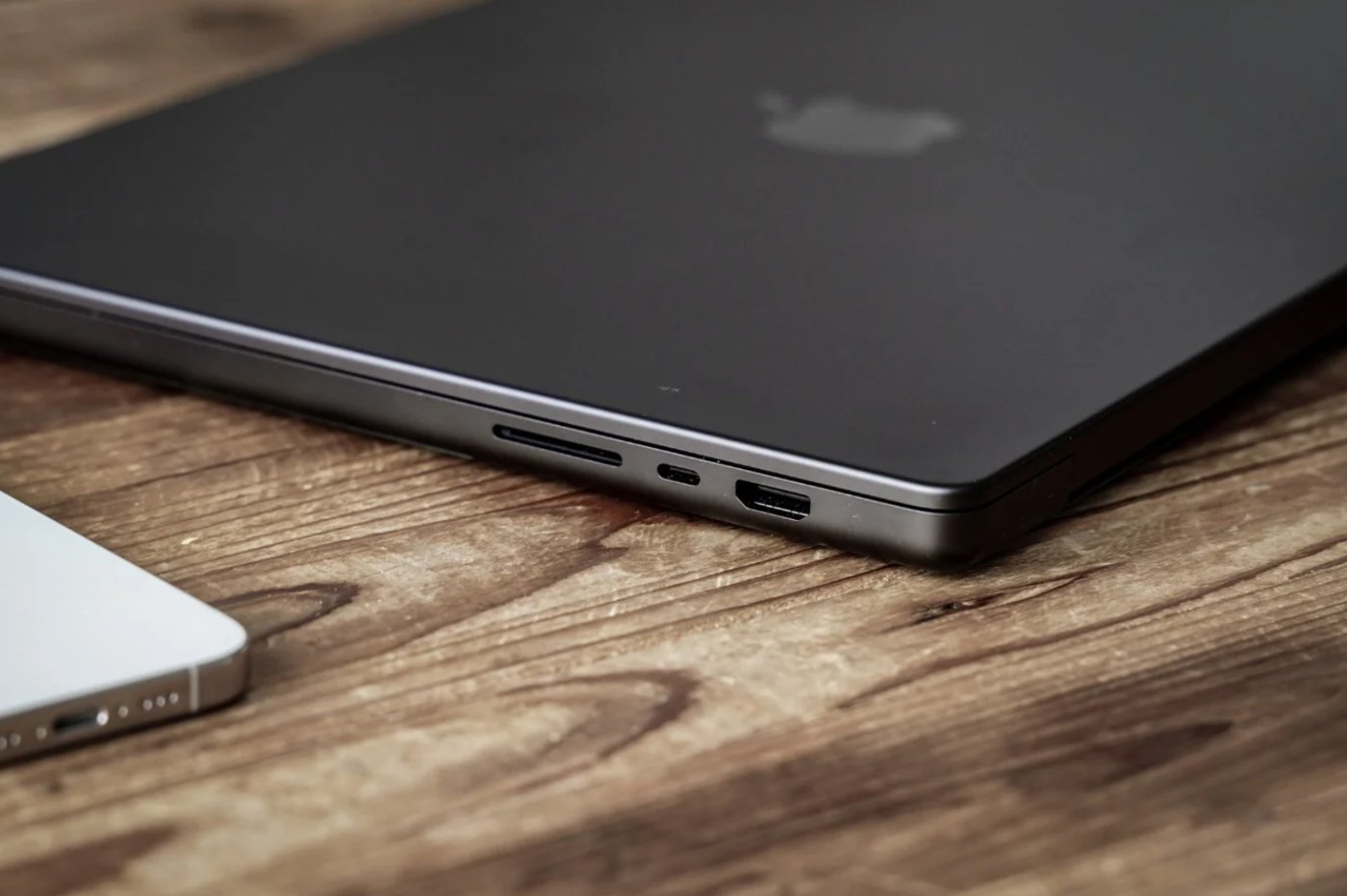 MacBook Pro M3 / M3 Pro / M3 Max (2023) : comparatif 14 pouces VS 16 pouces