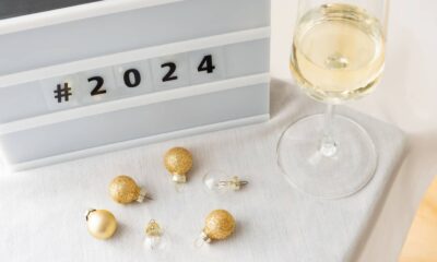 2024 nouvelle année verre champagne