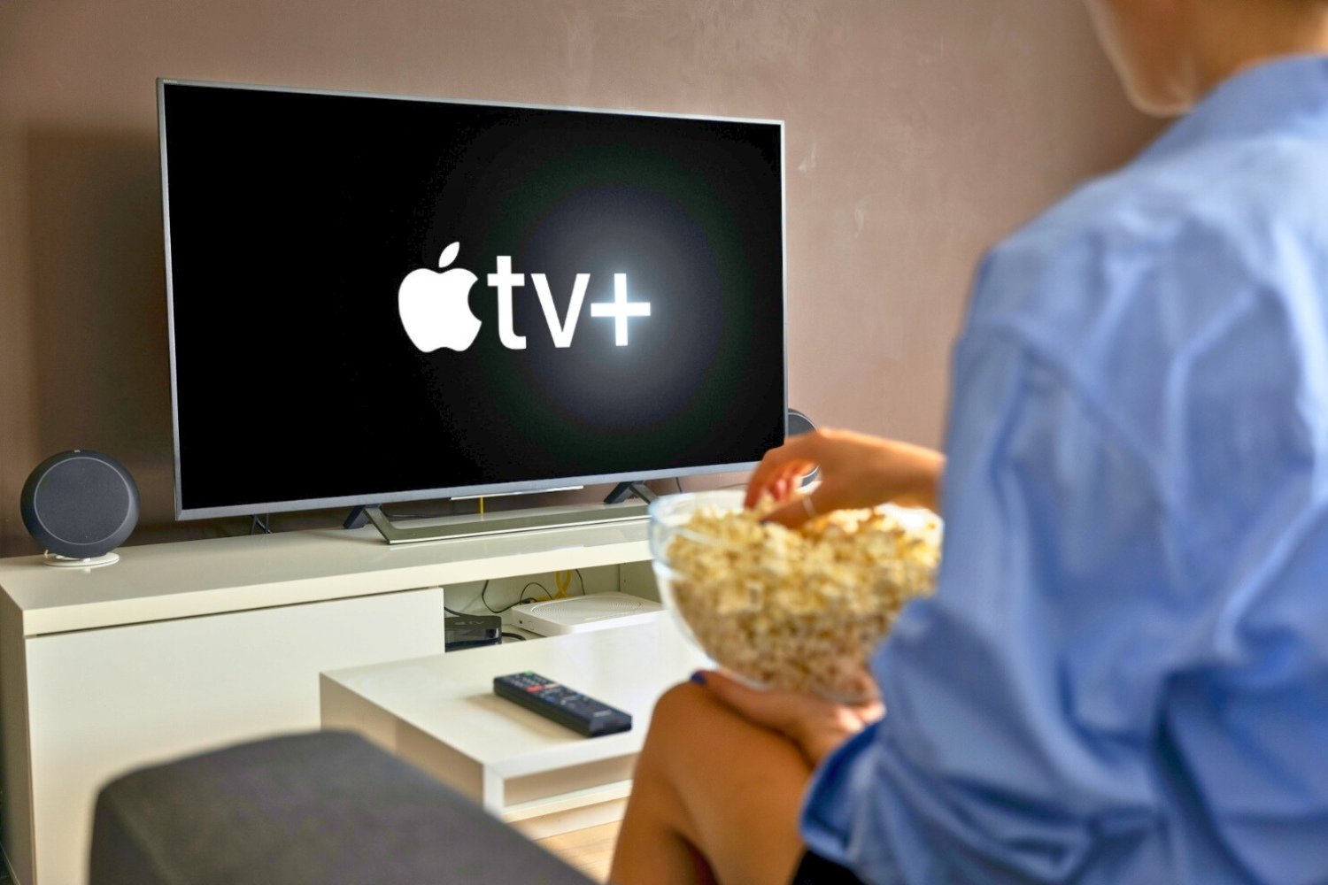 Apple tv+ apple tv streaming films série pop corn canapé