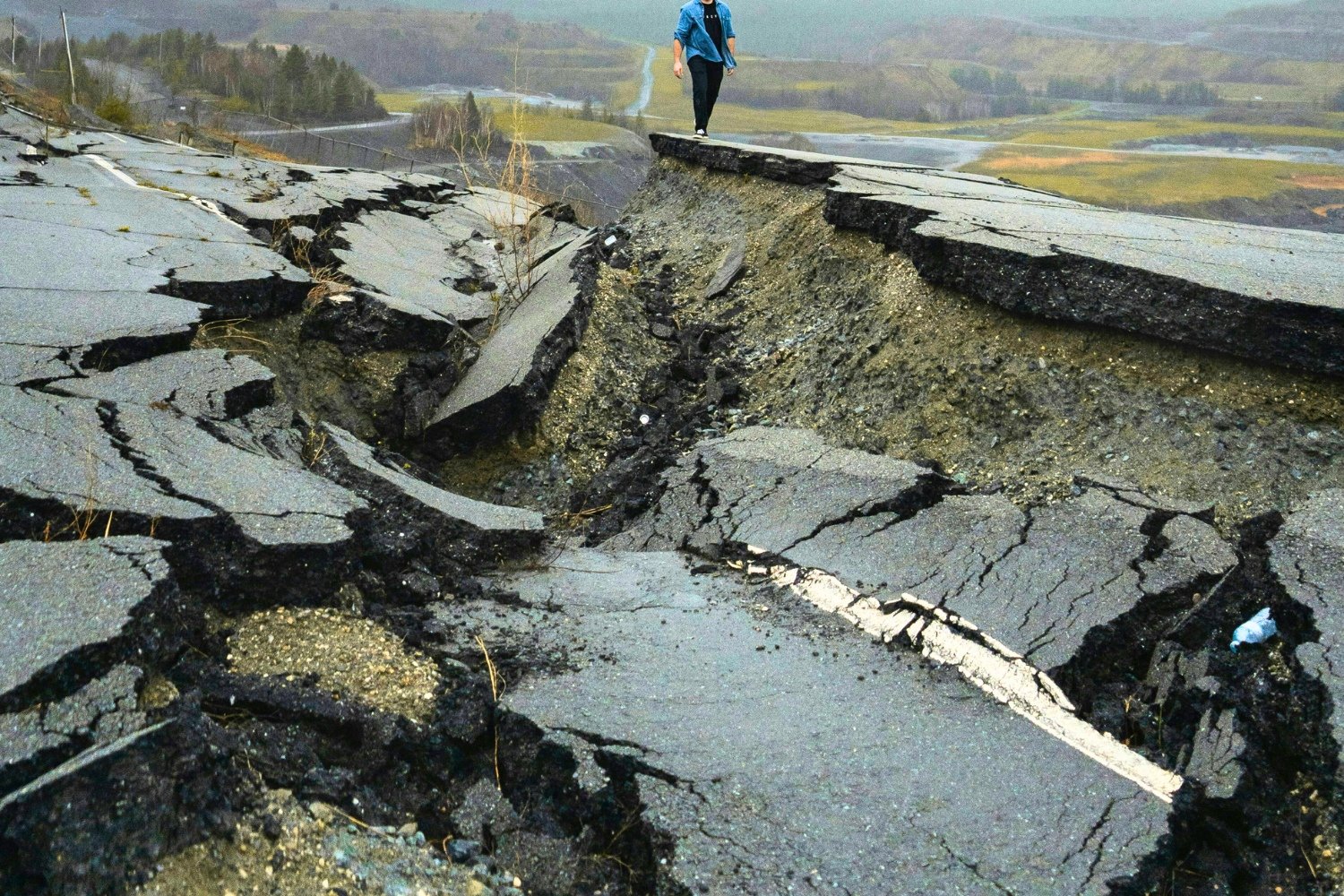 Catastrophe naturelle tremblement de terre unsplash