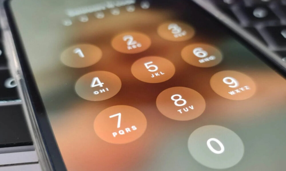 Un clavier malveillant enregistre tout ce que la victime tape sur son