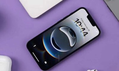 iPhone 16e sur une table