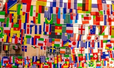 Drapeaux pays langue traduction min