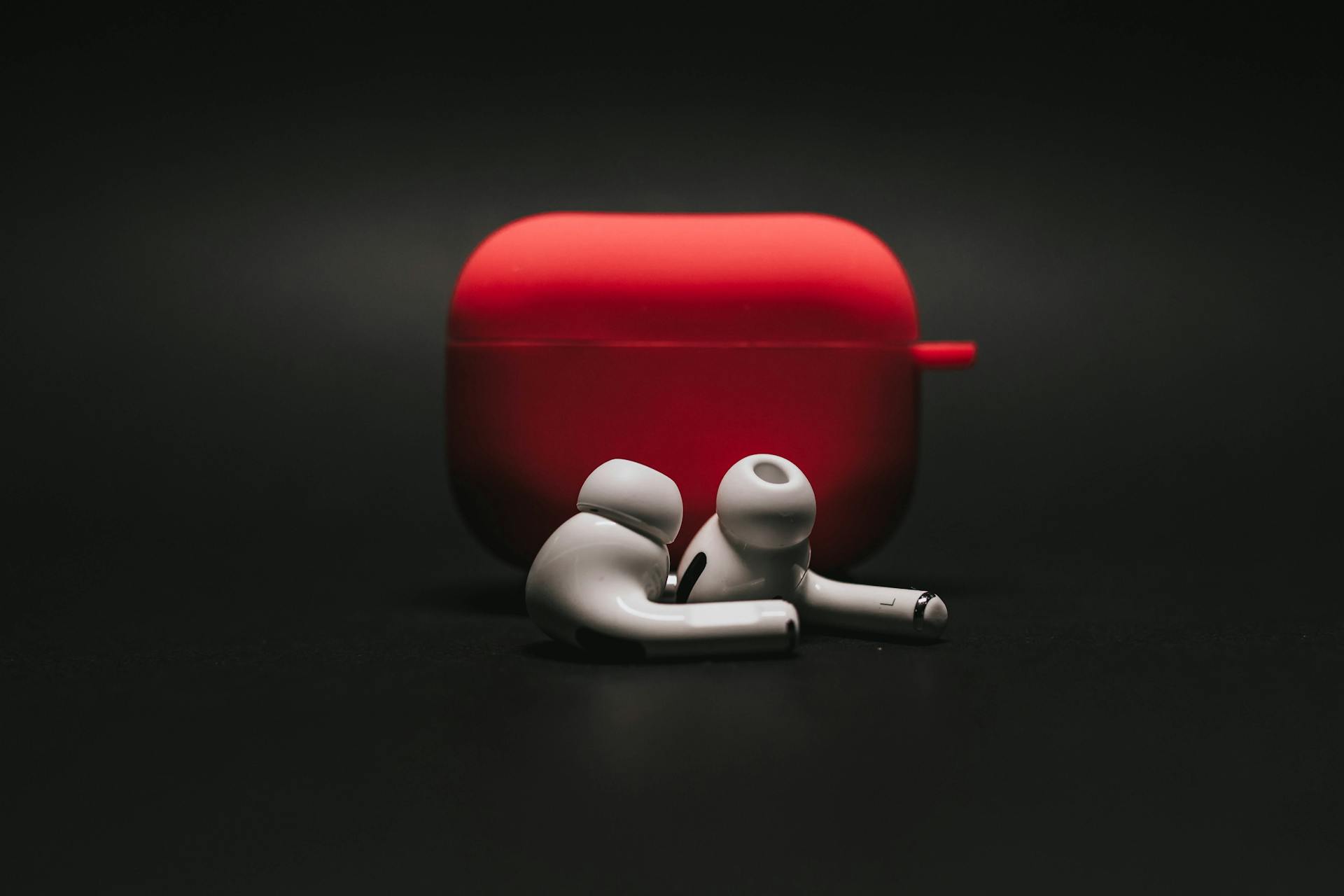 AirPods (boîtier rouge)