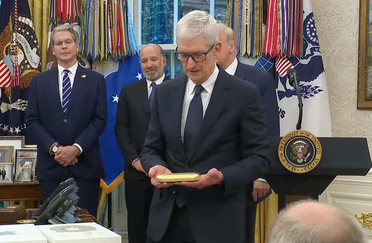 Plaque or cadeau Tim Cook