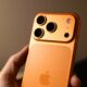 iPhone 17 Pro orange dos