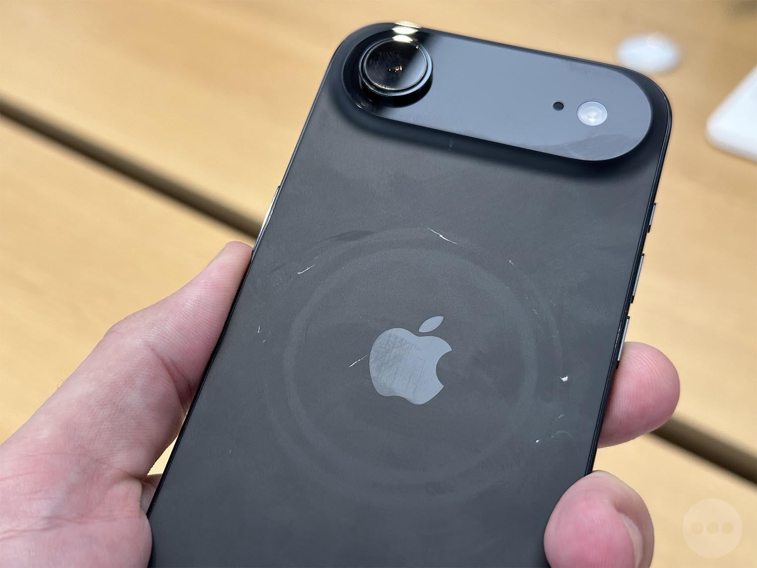 iPhone 17 air rayures 1