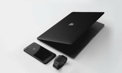 Appareils Apple noirs