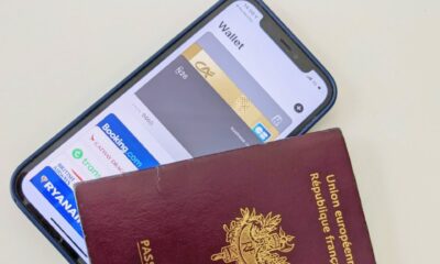 Passeport wallet iPhone min