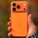 iPhone 17 Pro orange dos (2)