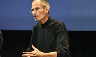 Steve jobs pull noir apple conférence min