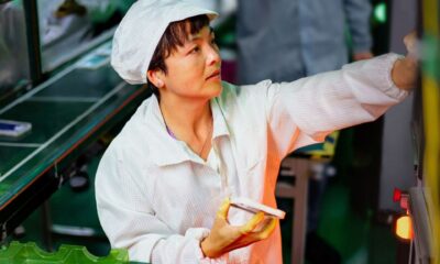 Sous traitant apple usine industrie min